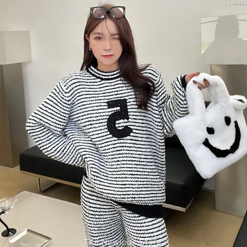 

TXii Newlook Striped Digital Pajamas Women's Autumn and Winter Soft Thickened Warm suit Knitted Half-side Velvet Home Wear