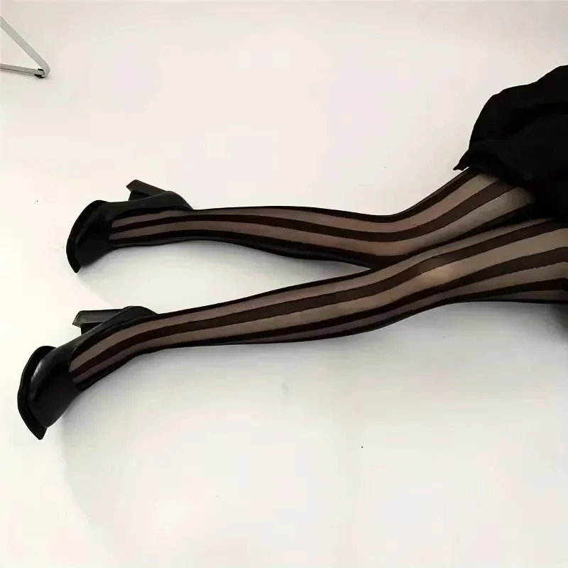 Vintage gestreepte panty's dames sexy pure brede verticale streep zwarte panty's retro klassieke nylon kousen dij hoge kousen