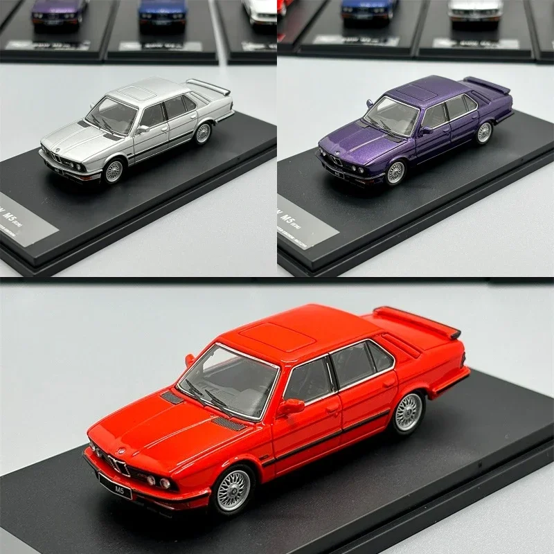 KING MODEL 1:64 M5E28 Diecast Model Car