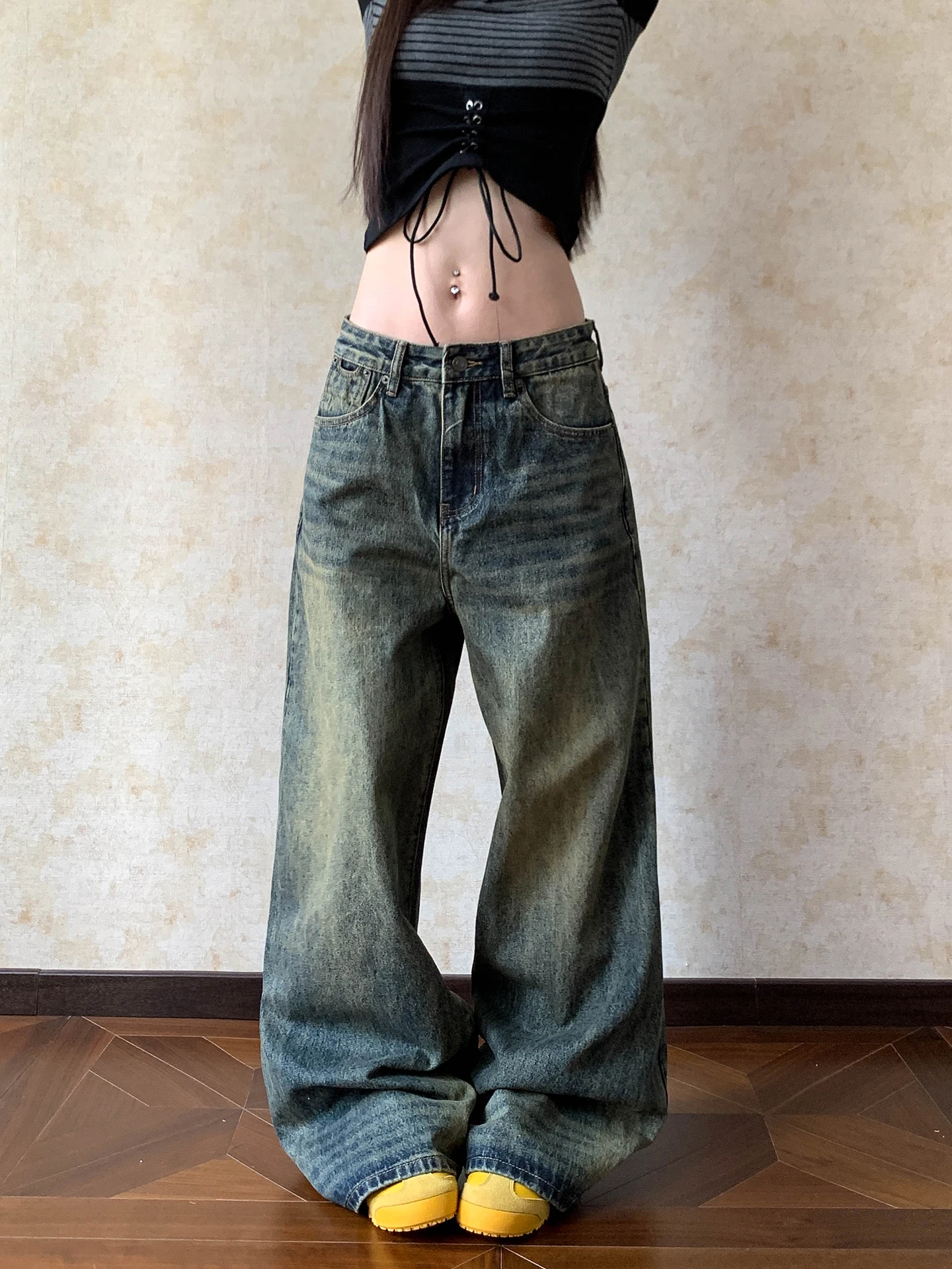 

Джинсы Apocket в американском уличном стиле с пуговицами в парижском стиле, свободные, прямого кроя, синие, выцветшие, винтажные, с естественной талией, из денима.