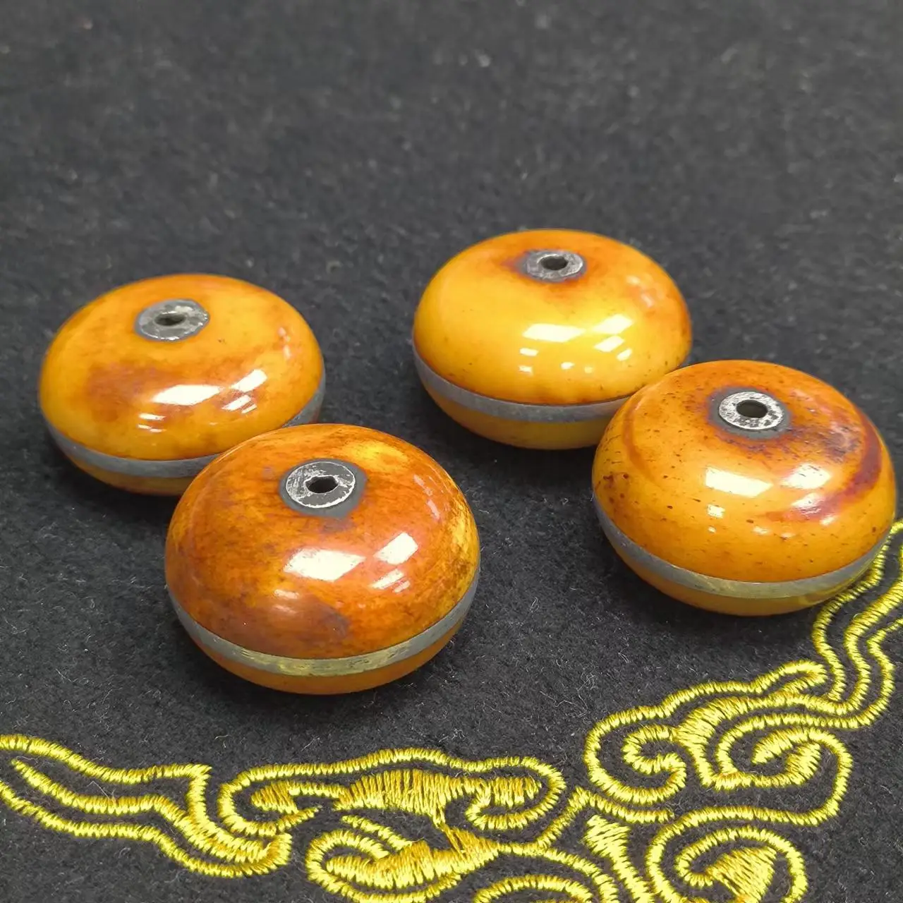 1pcs/lot Natural Old Beef Bone Round Beads Tibetan style old stuff silver wire folk-custom precious accessories collection diy