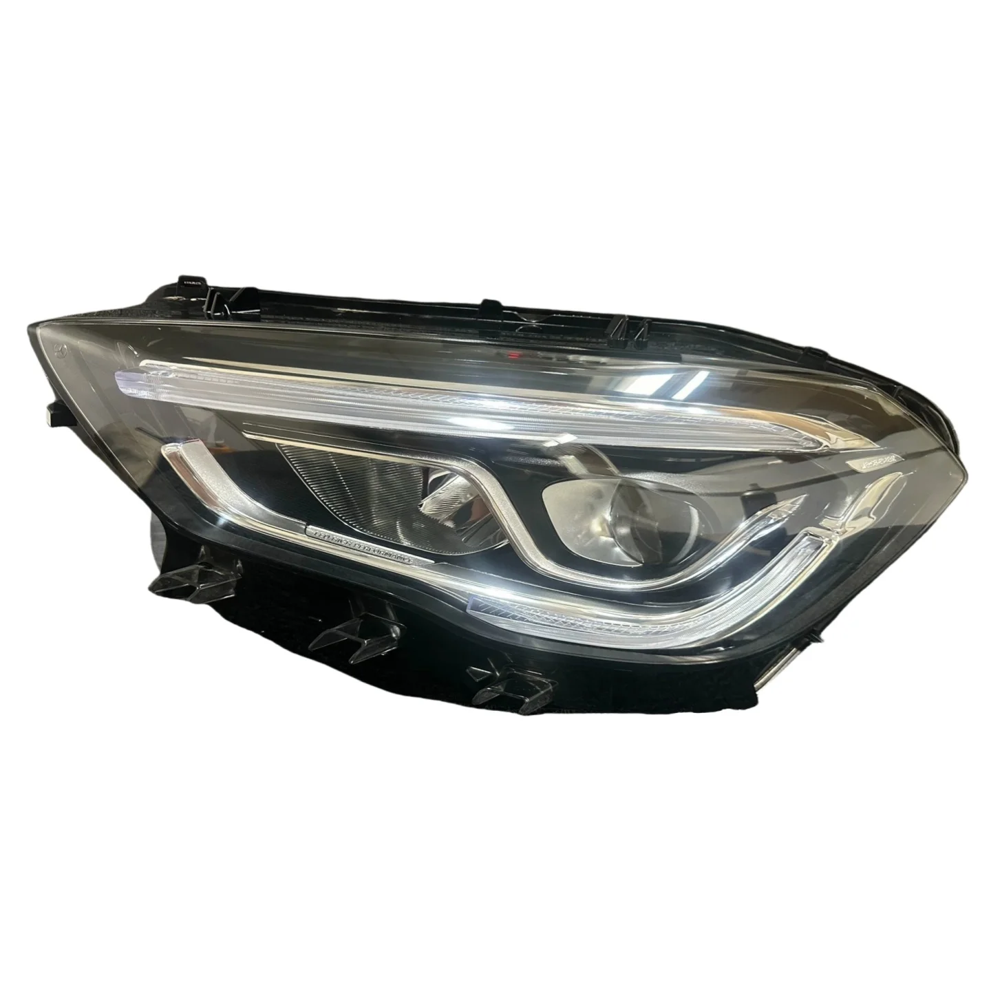 Suitable for Mercedes-Benz W247 GLA180 GLA200 GLA220 GLA260 original remanufactured LED headlight A2479067701/A2479067801