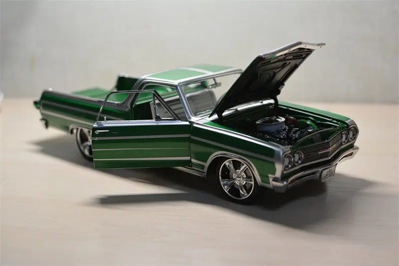Diecast GMP/ACME 1:18 Scale Chevrolet El Camino Customs Pickup Alloy Car Model