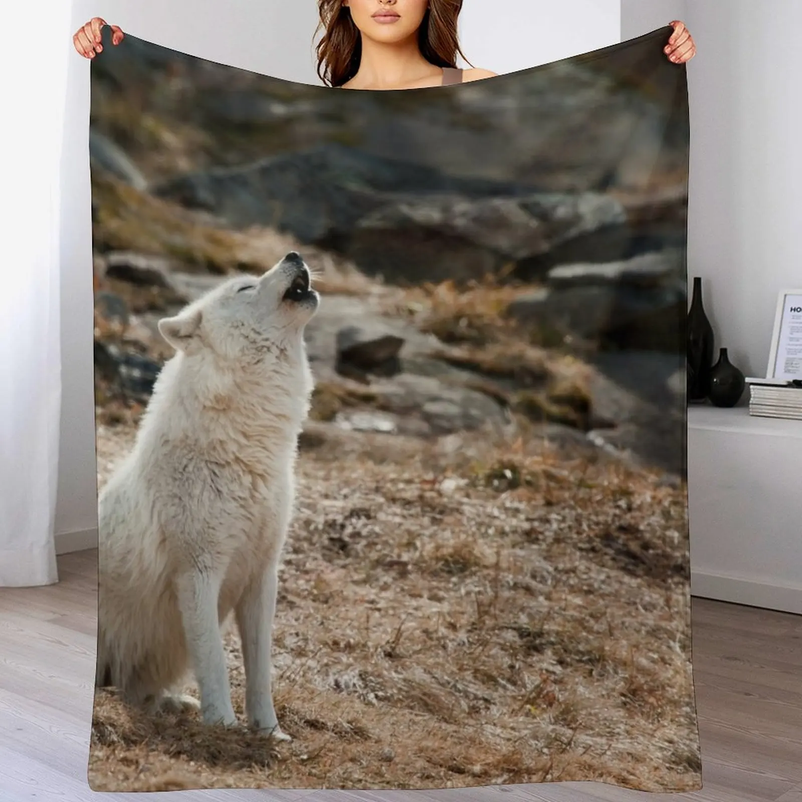 

New Howling Arctic Wolf Throw Blanket Comforter Thermal Blankets