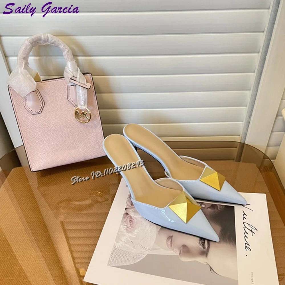 

Сексуальные шлепанцы на высоком каблуке с квадратными заклепками, лакированные кожаные сандалии на шпильке с острым носком, новинка 2024, женские летние туфли-лодочки