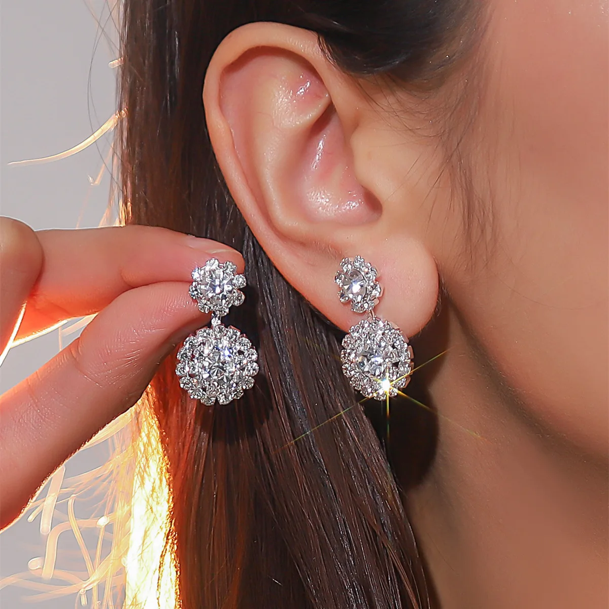 BLIJERY Multicolor Rhinestones Circle Flower Stud Earrings Fashion Shiny Crystal Women Statement Jewelry Wedding Party Earrings
