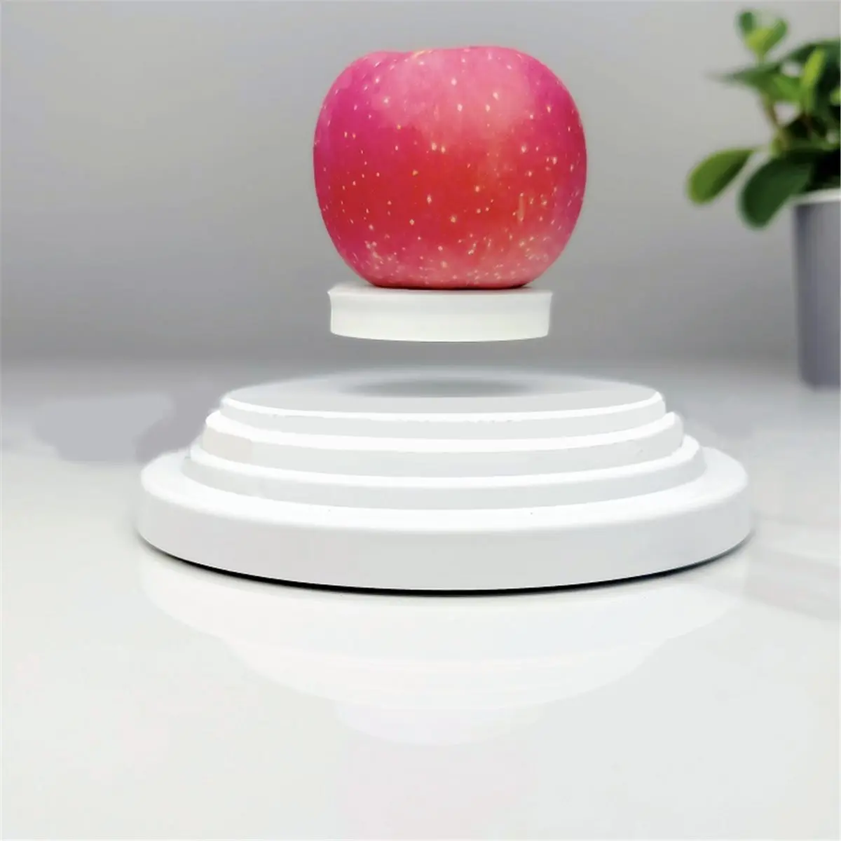 360° Rotation Magnetic Levitation Display Stand for Toy Jewelry Display Stand Floating Display Stand EU Plug