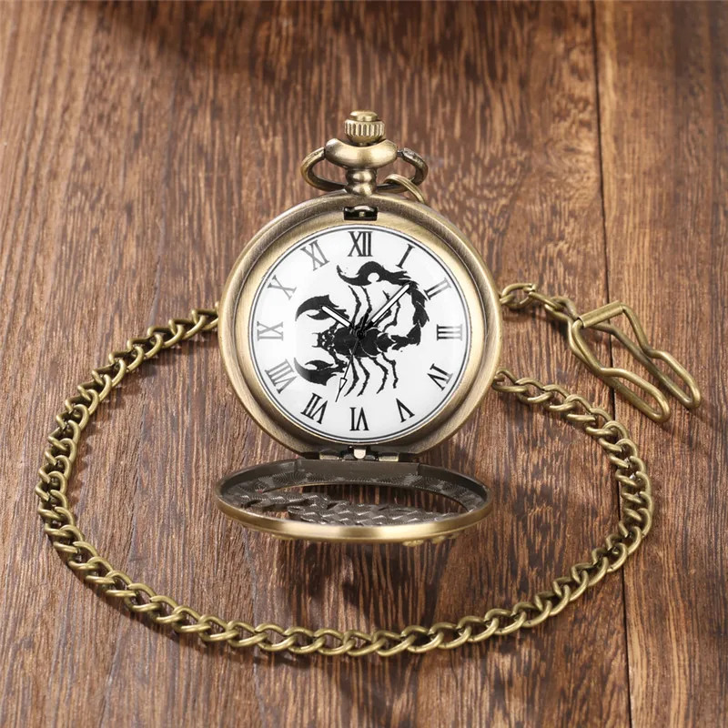 Relógio de bolso bronze meio caçador para homens e mulheres, algarismos romanos, analógico, quartzo, oco-out, design escorpião, suéter, corrente FOB, presente