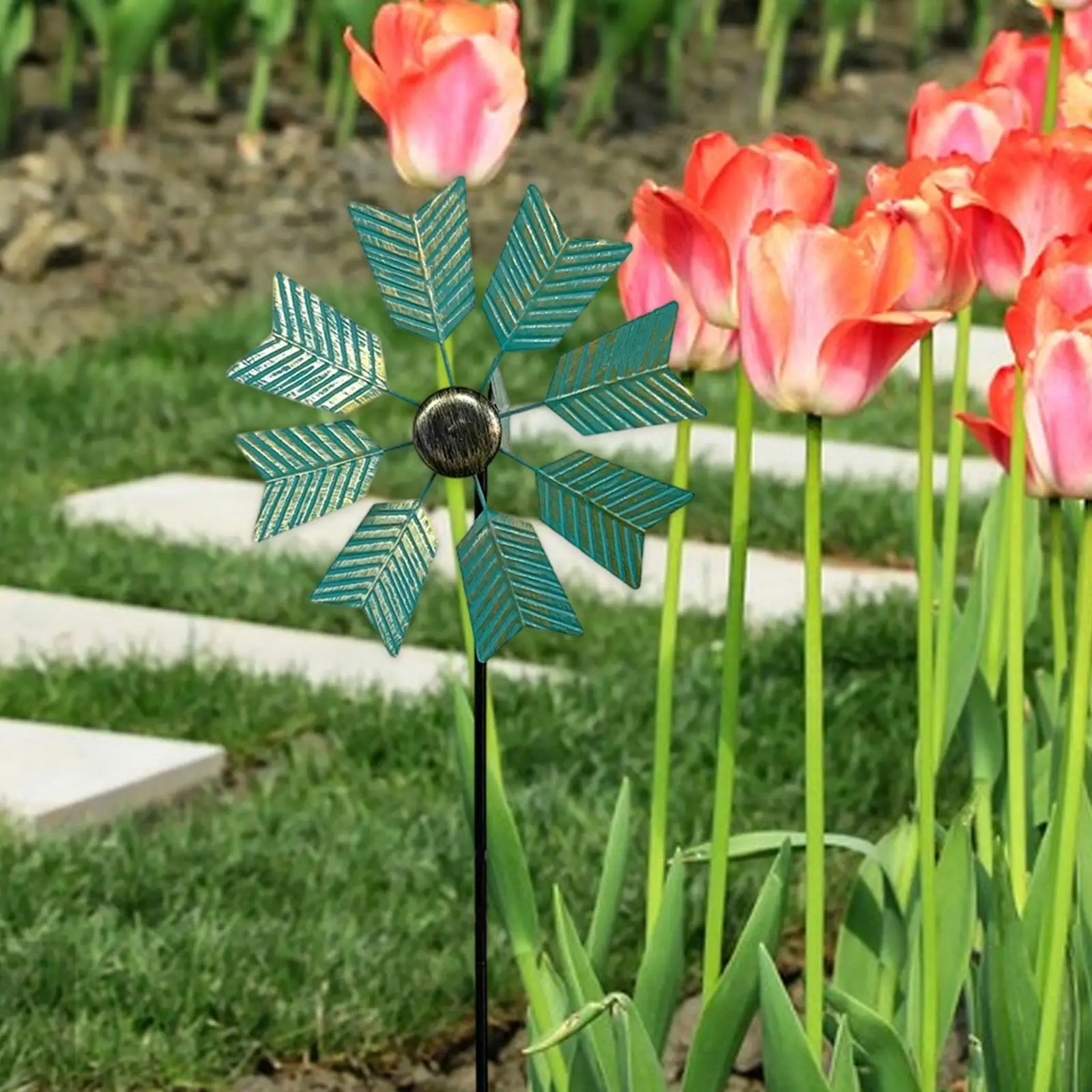 

Wind Spining Decor with Stake Metal Wind Sculpture for Garden Outdoor Lawn