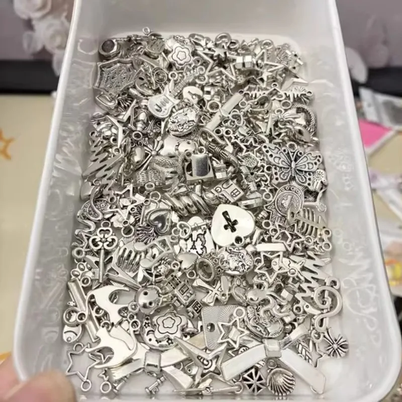 Mixed Random Assorted Charms Pendants Bulk DIY Jewelry Making Accessories for Necklace Bracelet Keychain Craft Gift Supplies