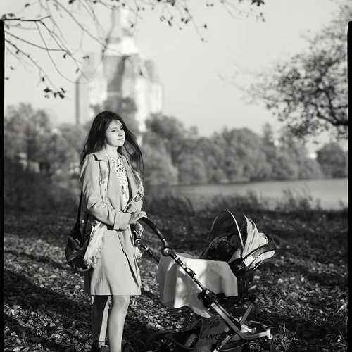 Imagen 2 del producto Original 1/3/5/6 rollos Rollei INFRARED 400 120 película infrarroja fotografía de película en blanco y negro para cámaras de película 120 (Expire 2027)