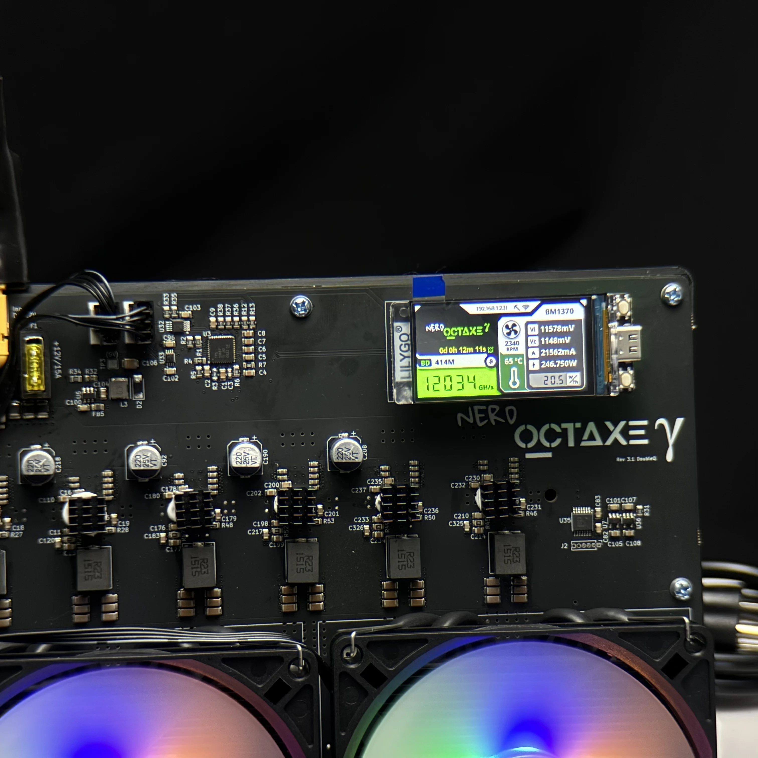 NerdOcaxe++9 .6 Th/s Miner - close-up view