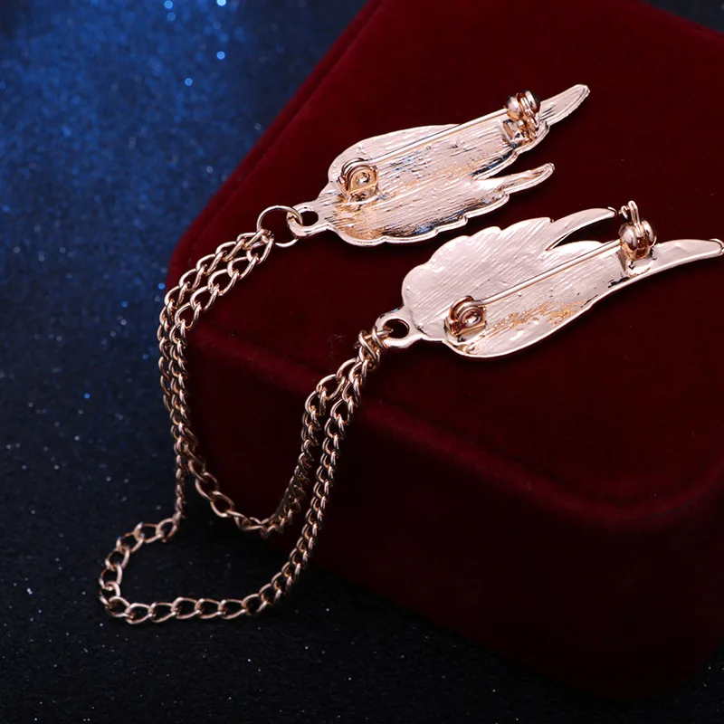 New Fashion Crystal Angel Wing Brooch Metal Tassels Chain Lapel Pins Men Suit Shirt Corsage Beooches Gifts for Women Accessories