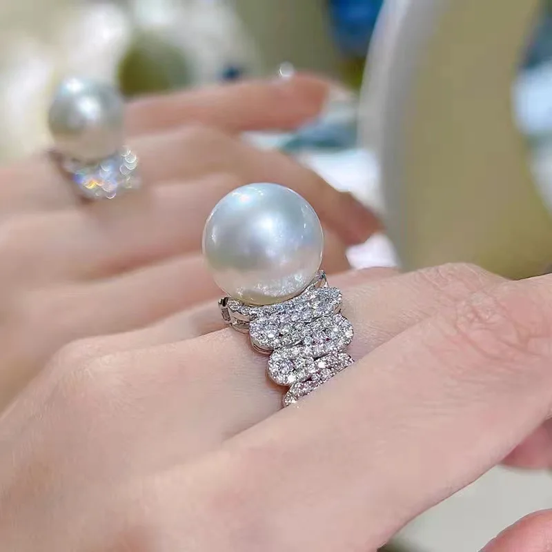 Elegant and Round Natural Large Pearl Ring with Personalized Design for Women, Adjustable Opening for Jewelry, Lover\'s Gift