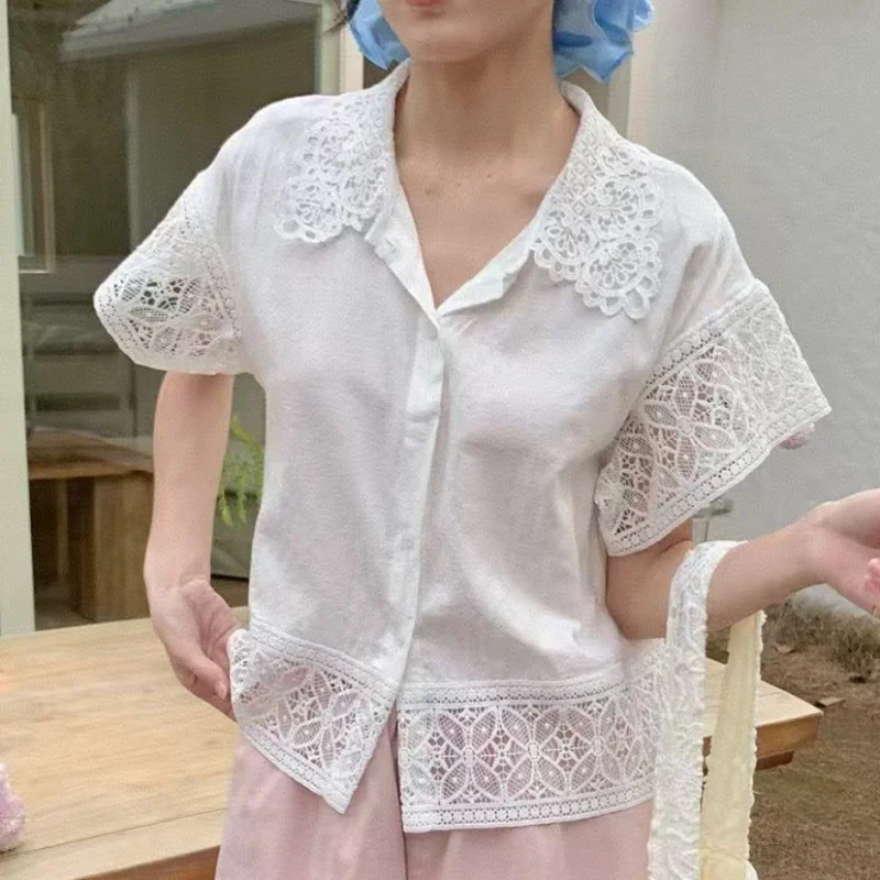 

Summer New Off-Shoulder Design Unique Patchwork Hollow Lace Turn-Down Collar Short Sleeve Shirt for Women