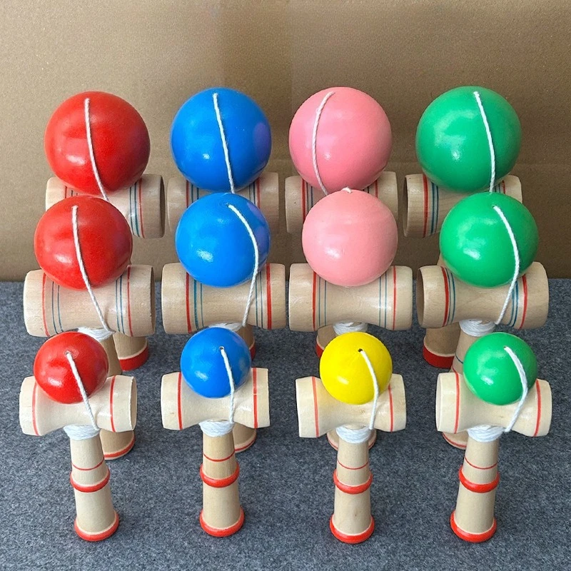 Brinquedo de jogo de bola de habilidade para iniciantes, espada interativa e design de jade com padrão de sol e lua, divertido jogo de festa competitivo