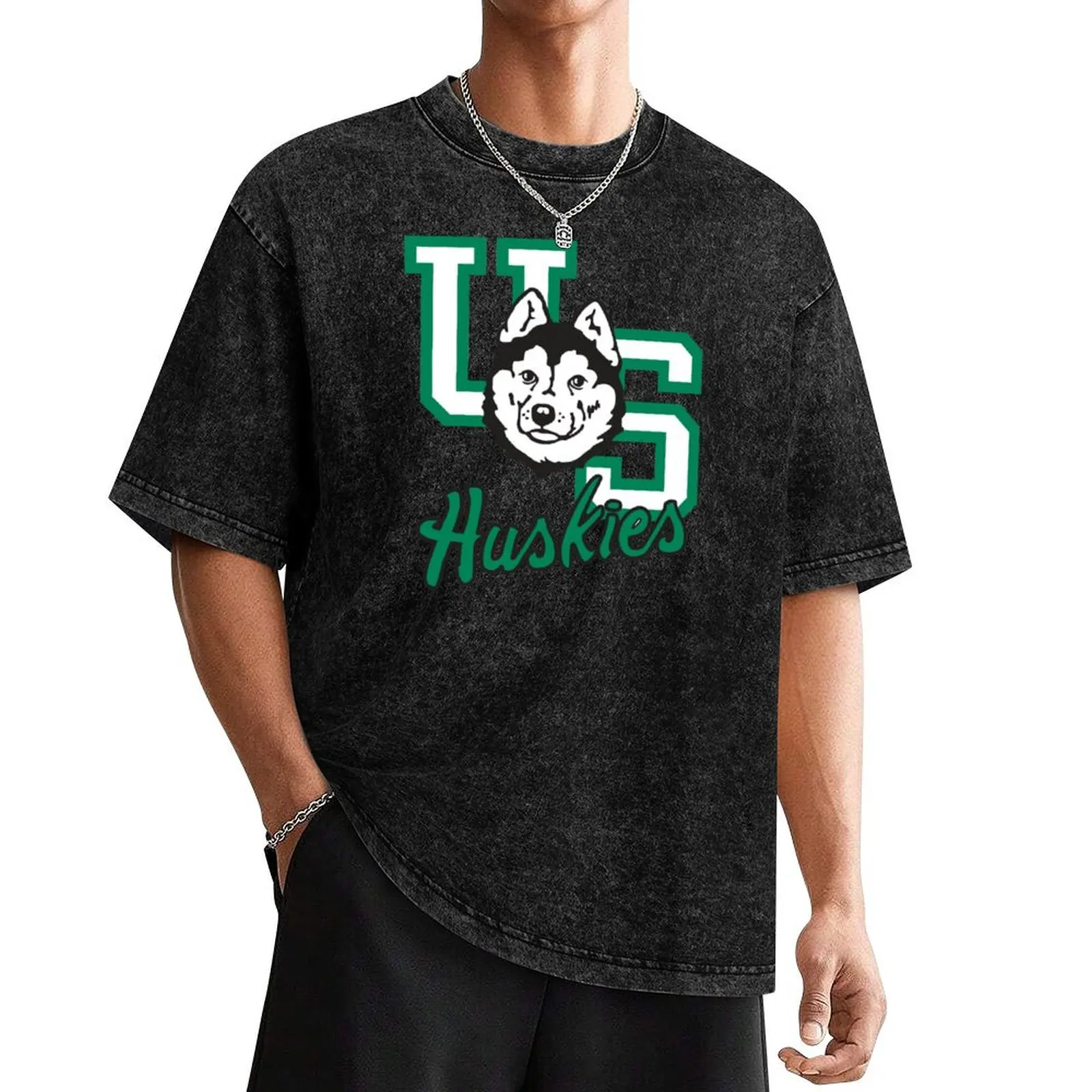 

Saskatchewan College Huskies Logo1 T-Shirt boys animal print vintage clothing for men