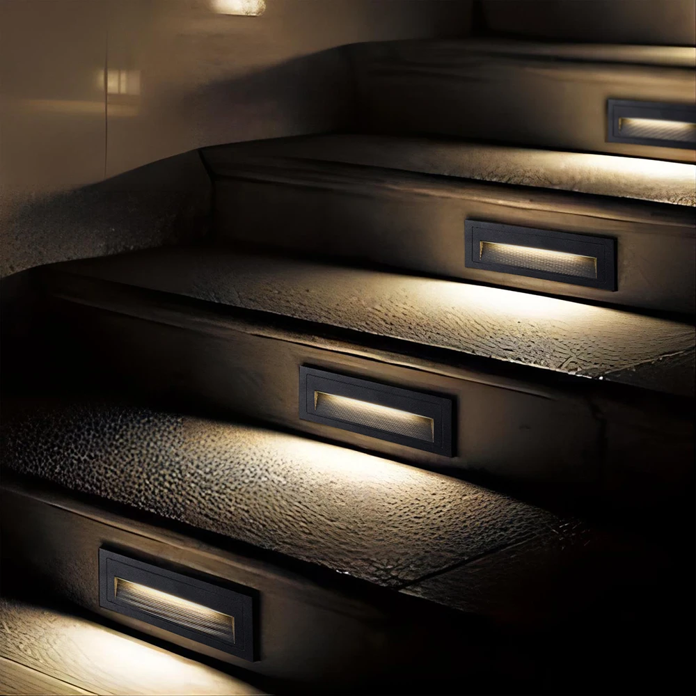 

Outdoor Waterproof IP65 Corridor Light Emitting Diode Square Modern Outdoor Wall Light