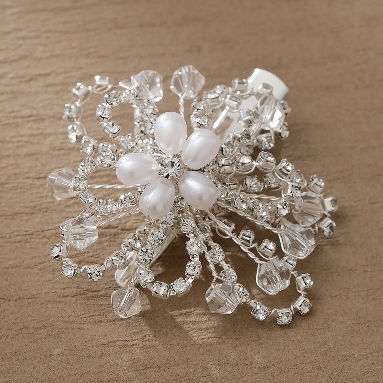 Pearl Hair Clip Hair Jewelry Shiny Rhinestones Wedding Bridal Hair Jewelry for Birthday Stage Party Show Dress up