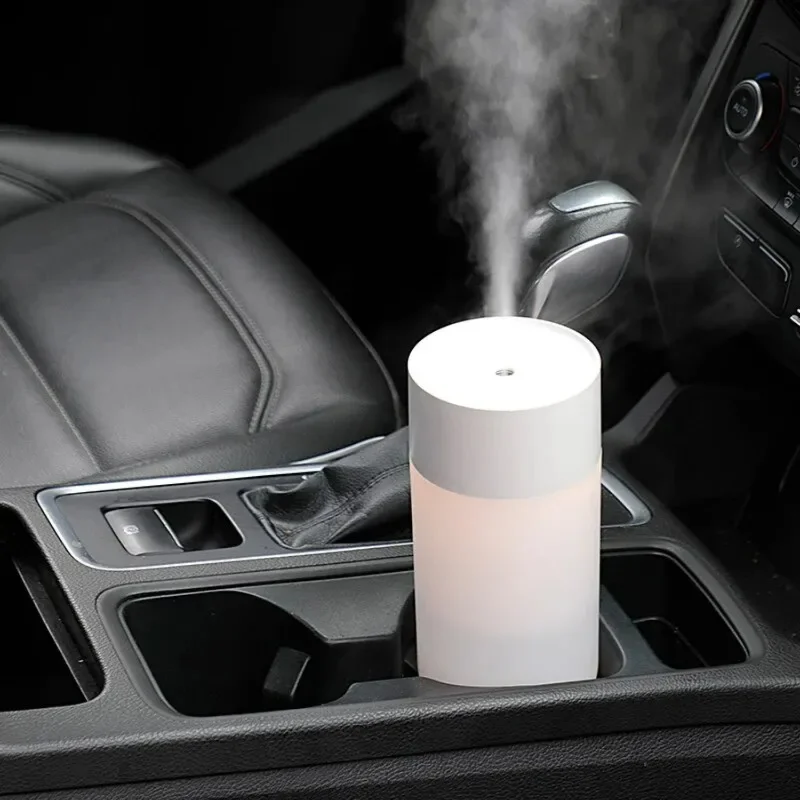 Mini Car Humidifier Office Desktop Large Capacity Aromatreatment Atomizer Fog Air Purifier Night Light