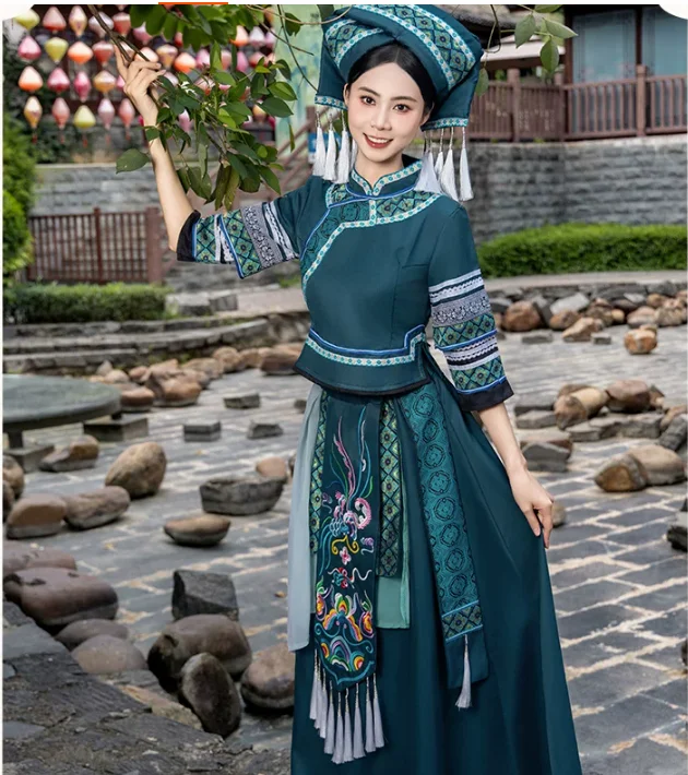 

Guangxi Zhuang Ethnic Minority Clothing Women's Traditional Embroidery Festival Long Skirt