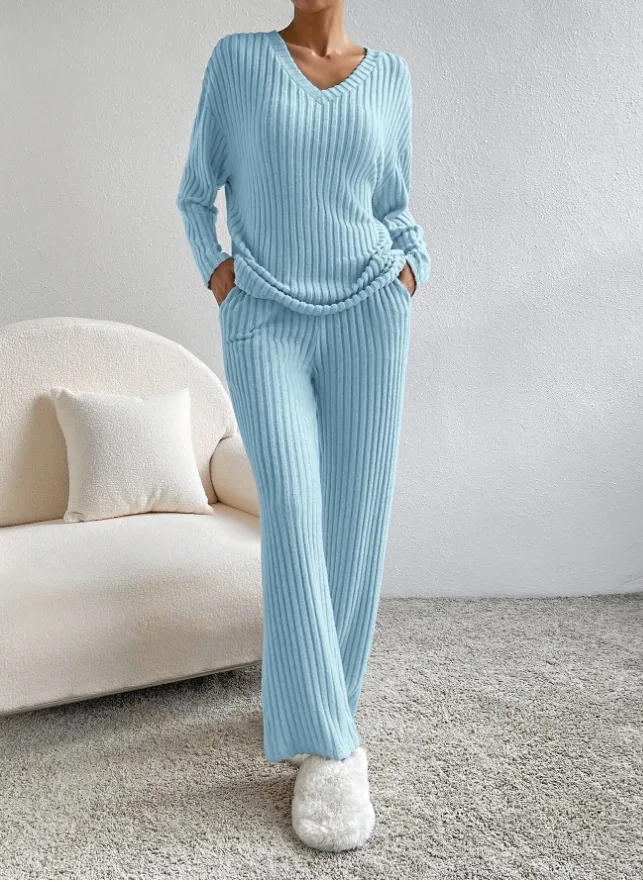 2024 Autumn/Winter Cross border European and American New Fashionable Casual Straight Leg Pants with Loose V-neck Pit Strips Two