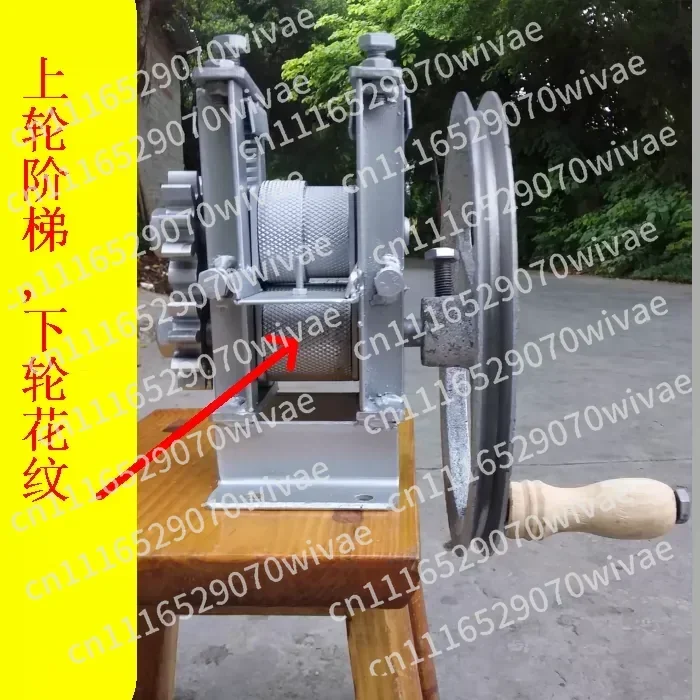 Hand Crank Bamboo Splitter, Manual Bamboo Strip Separator,  Sliver Opening Machine for Bamboo Weaving Crafts