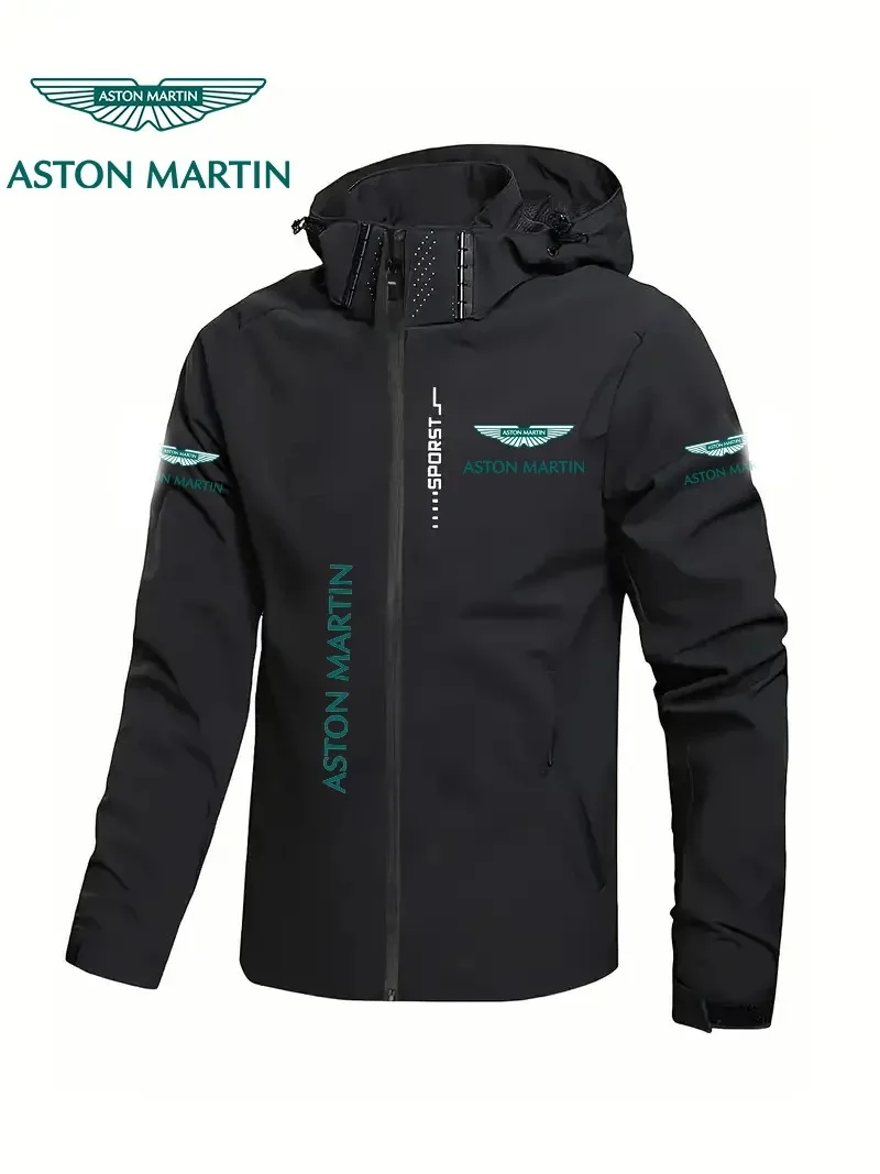 Giacca da uomo da corsa con logo Aston Martin, dotata di cerniera staccabile sull'apertura frontale, con cappuccio incluso. L'abbigliamento è