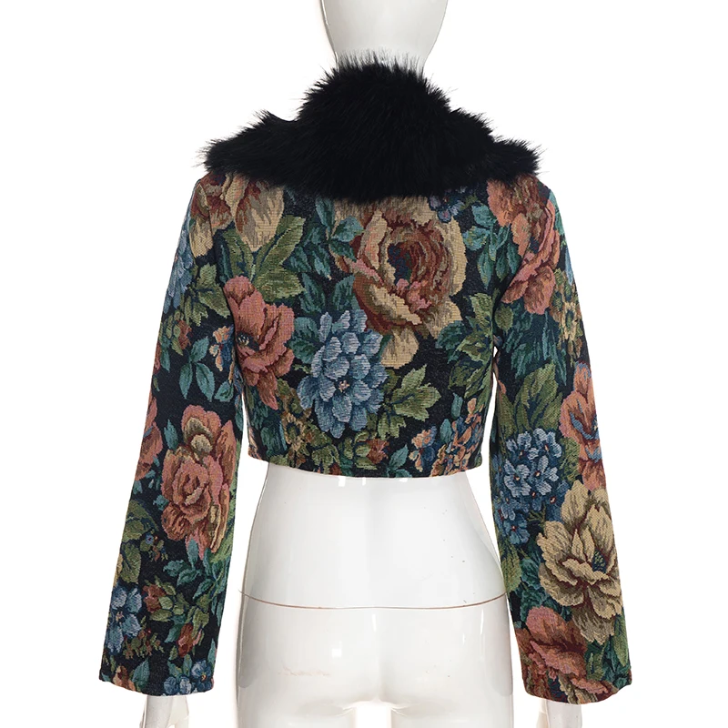 Vintage-Jacke mit floralem Jacquard-Patchwork, Pelzbesatz, langen Ärmeln, kurz geschnitten und tailliert. – Detail 9