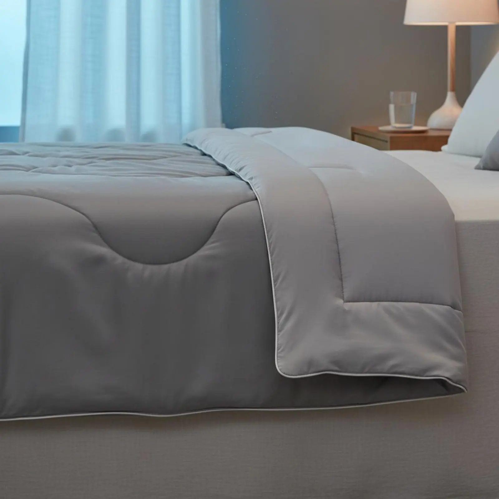 

Double-Sided Cooling Quilt Lightweight Summer Cooling Blanket Cool Touch Blanket Breathable Bedding Soft
