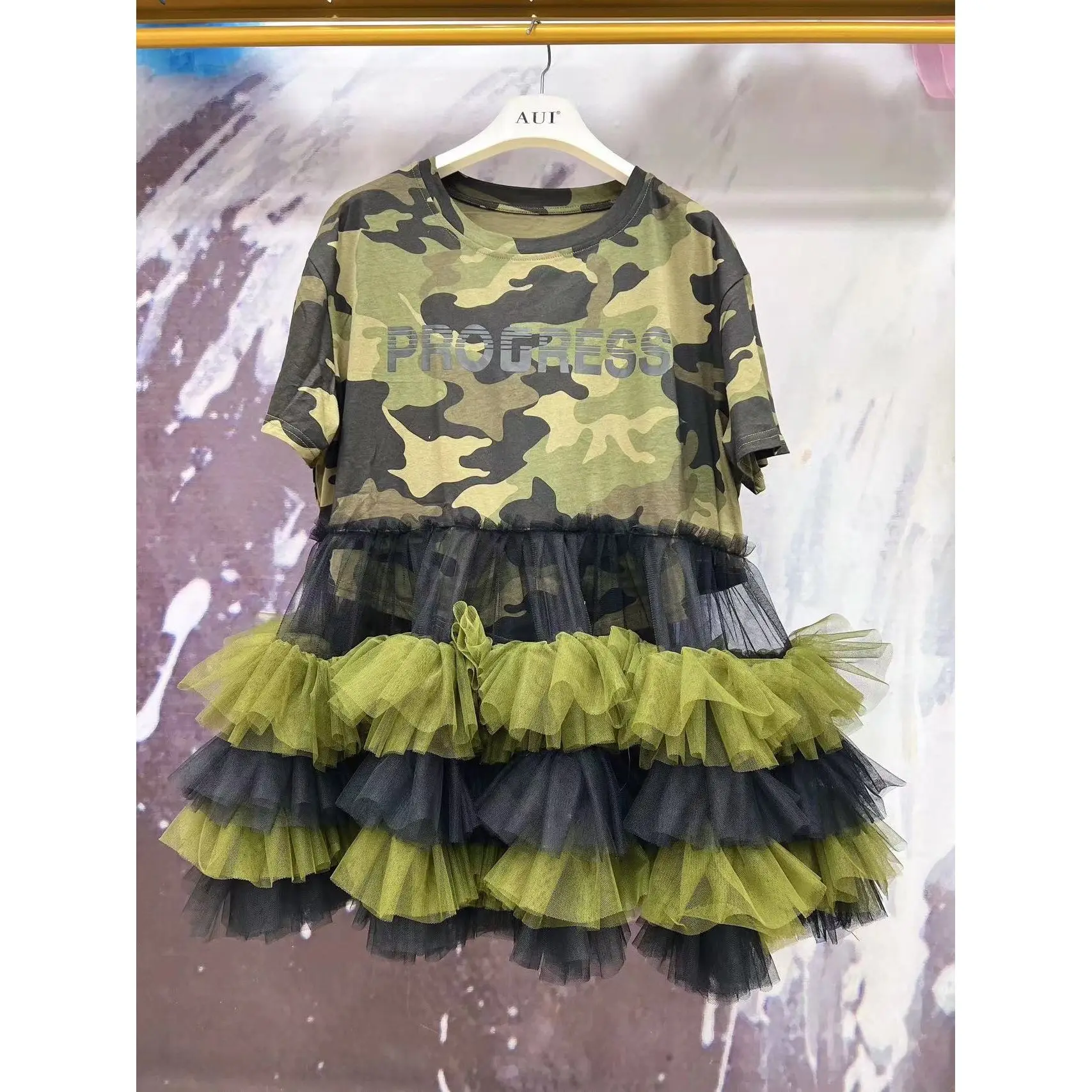 Camo bedruckte Mesh Rüschen grünes T-Shirt Kleid lose Tarnung Gaze plissiert gespleißt T-Shirts Kleid mehr schicht ige Pullover Tops