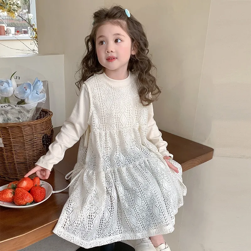 

Комплект для девочек: Новинка 2026 года, весна-осень, детский корейский комплект из двух предметов — ажурный жилет и юбка, повседневный топ для малышей