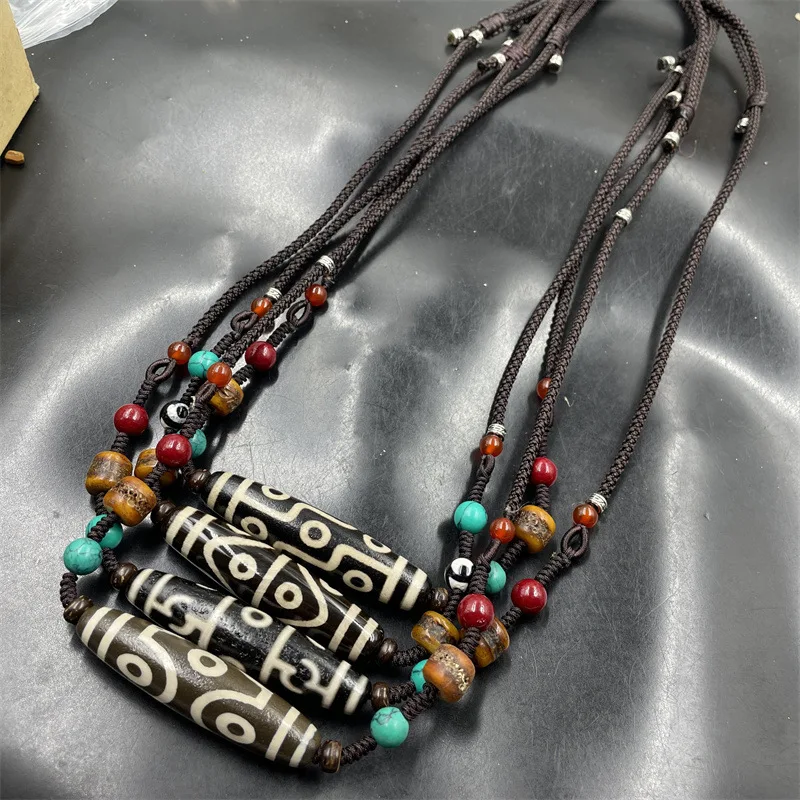 Nine- Dzi Clavicle Chain Horse Hoof Pattern Old Agate Necklace Three- Eight-Eyed