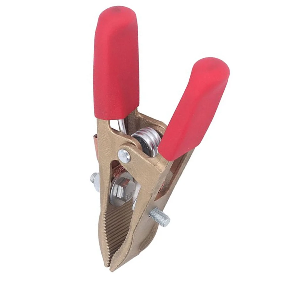 

Латунный зажим для заземляющего кабеля, 300А, для надежного заземления при тяжелых сварочных работах, включая сварку шпильками и работы с навесными стенами