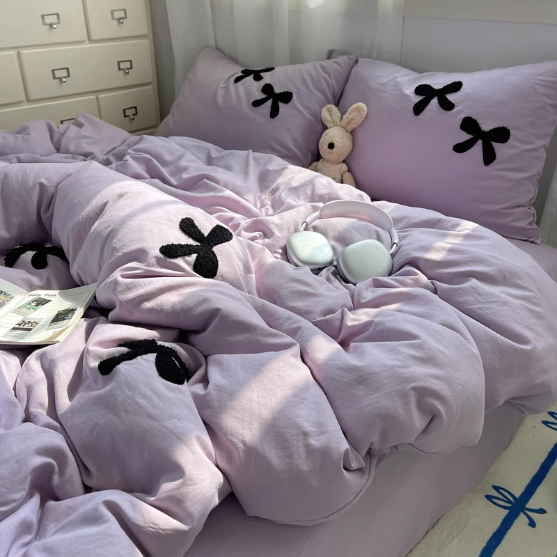 

2024 New Ins Style Purple Bedding Set Washed Cotton Black Bow Towel Embroidered Duvet Cover Girls Gift Bedclothes for 2.0m Bed