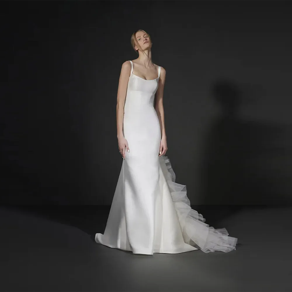 Szyte na miarę proste, długie satynowe suknie ślubne typu syrena z tiulu w kolorze kości słoniowej, z odkrytymi plecami, z trenem typu sweep, suknie wieczorowe dla kobiet (Brautkleider, Robes de Soirée)