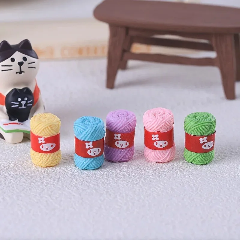 10 قطعة كرة غزل الكرتون محاكاة دمية مصغرة ديكورات منزلية سلسلة مفاتيح ذاتية الصنع سلسلة هواتف محمولة قلادة كرة صوف الراتنج