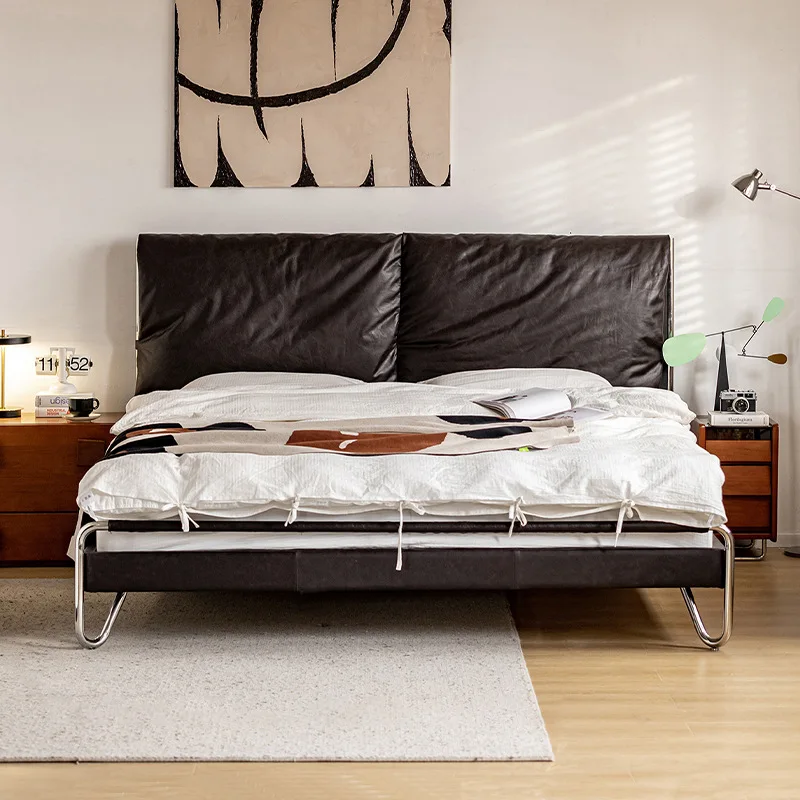 

Leather bed French retro black master bedroom first layer cowhide medium ancient bed simple soft bag double bed