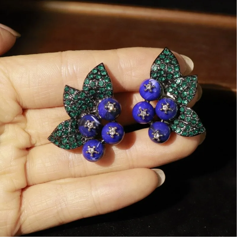 

Retro Court Style Stud Earrings Elegant Blue Grape Shape Temperament Niche Versatile Simple Design Earrings for Women