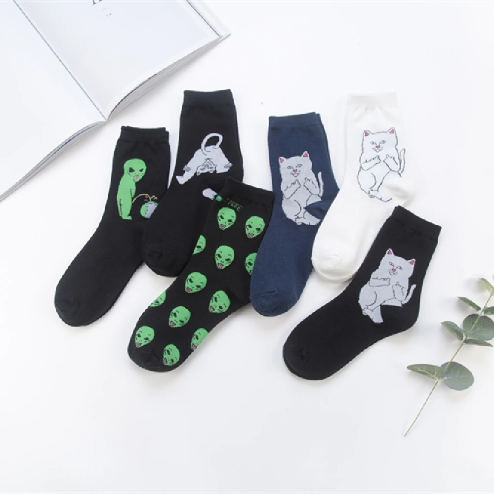 Unisex Summer Fashion Cartoon Cat Art Funny Alien Planet Autumn Winter Creative Soft Cotton Hipster Couples' Socks Dropship