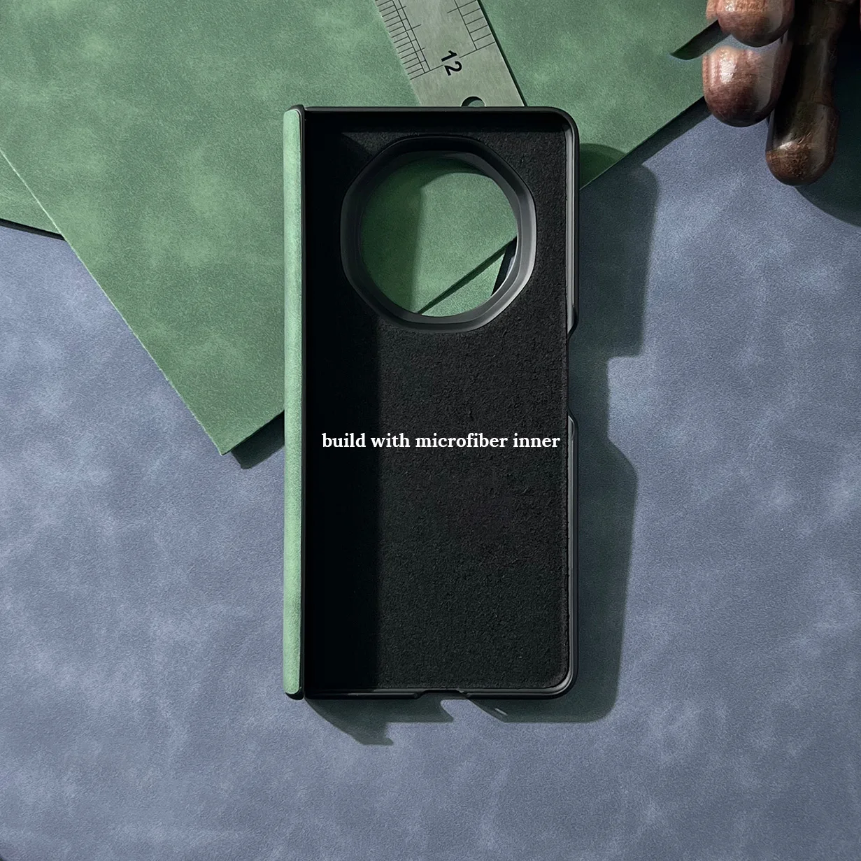 Magnetyczne etui i uchwyt do składanego smartfona Honor Magic V5 z ochroną zawiasu, odporne na zarysowania, smukłe, wysokiej jakości skórzane etui. — zdjęcie produktu 3