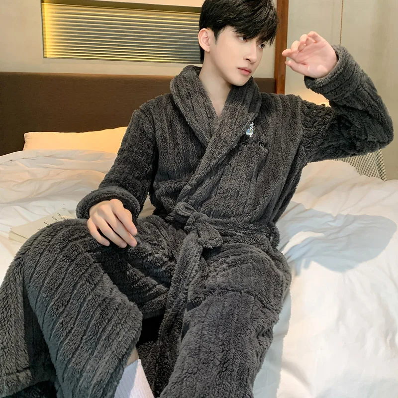 Autumn Winter New Bathrobe Men Warm Coral Fleece Nightwear Loose Kimono Robe Shower Sleepwear with Pocket Thick Home Clothes