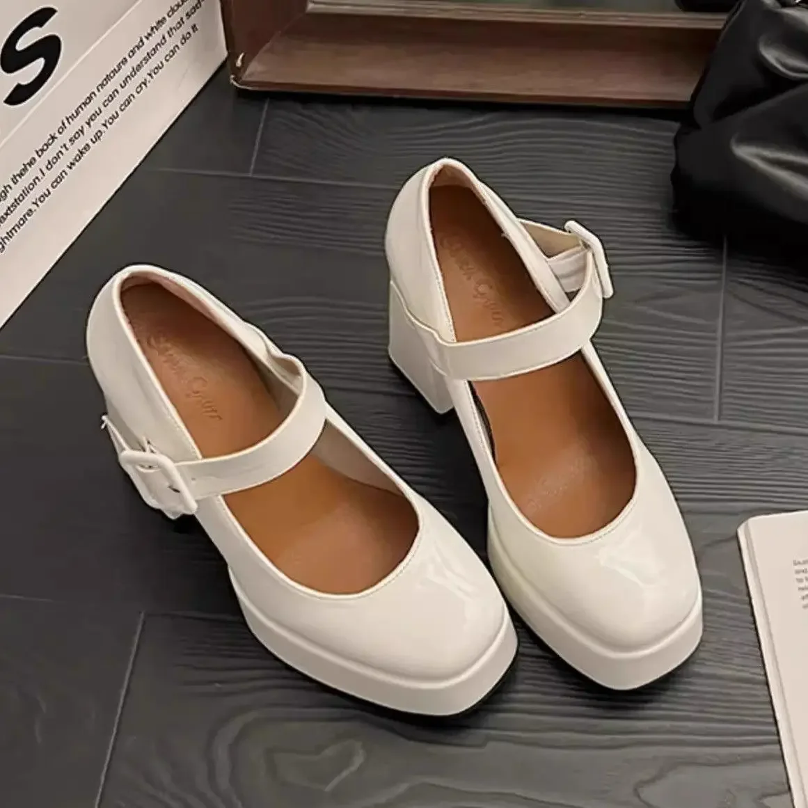 Wedding Dress Essential Vintage Mary Jane Shoes French Patent Leather Petite Chunky Heel High Heels Spring Women Single Shoes