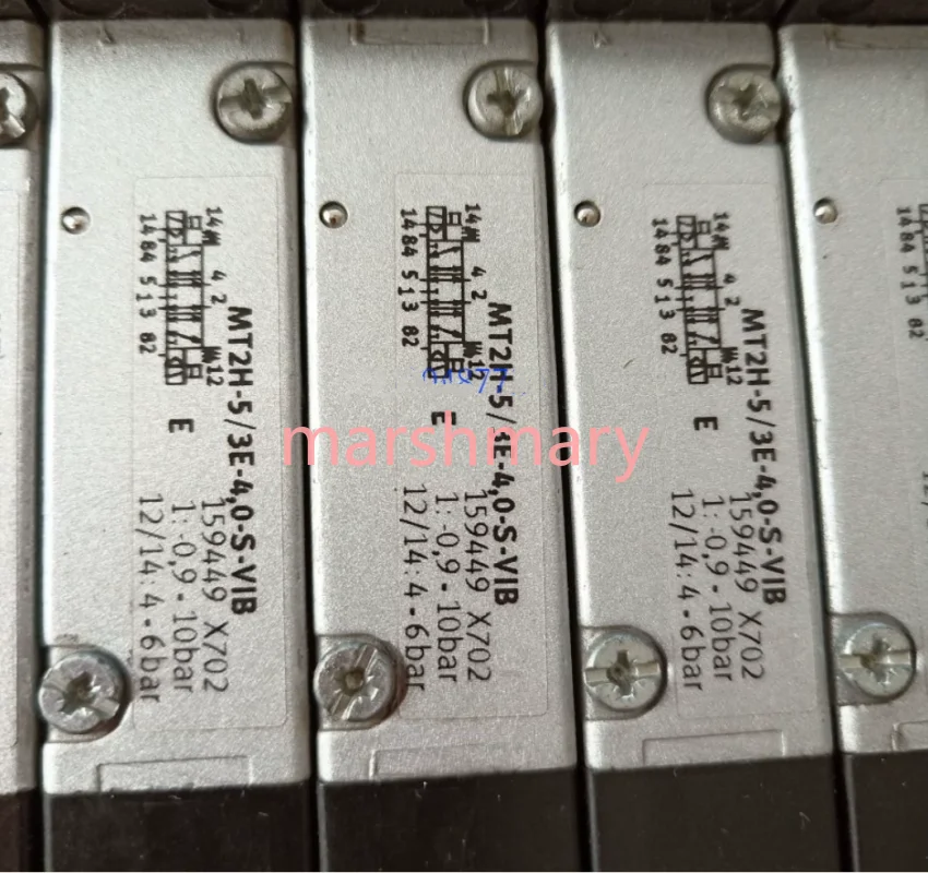 1PC New FESTO MT2H-5/3E-4,0-S-VI-B 159449 solenoid valve MT2H-5/3E-4.0-S-VI-B