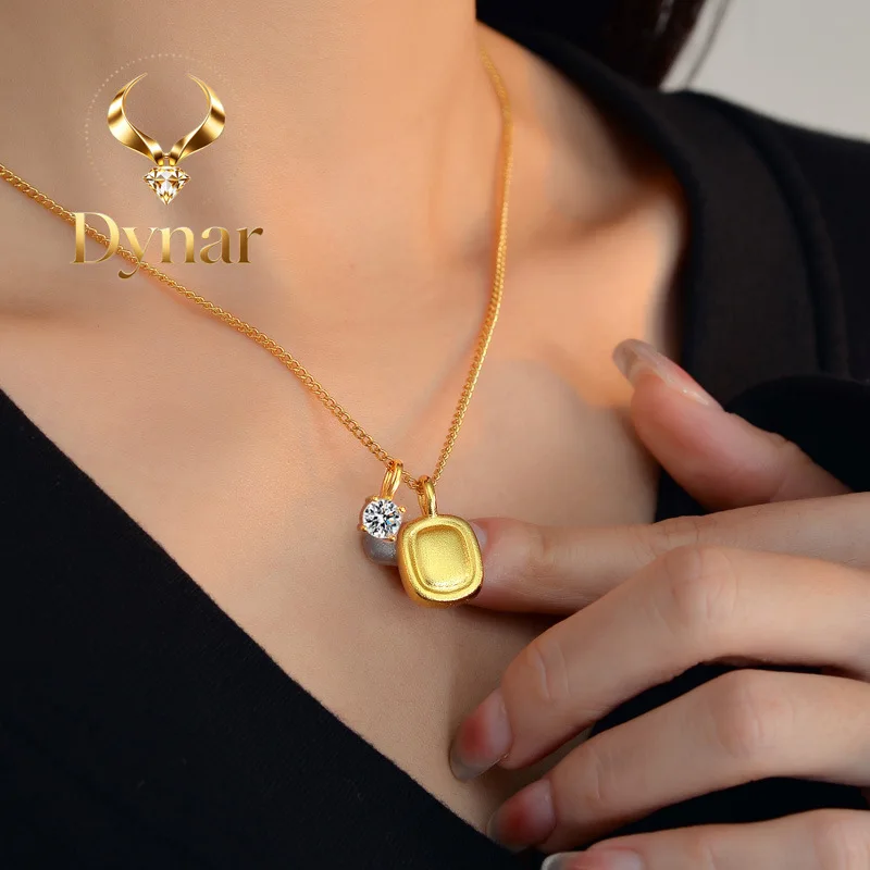 Dynar Jewelry    Xiaohongshu's new 24K real gold brushed sugar cube for women 9999 light luxury exquisite niche design clavicle