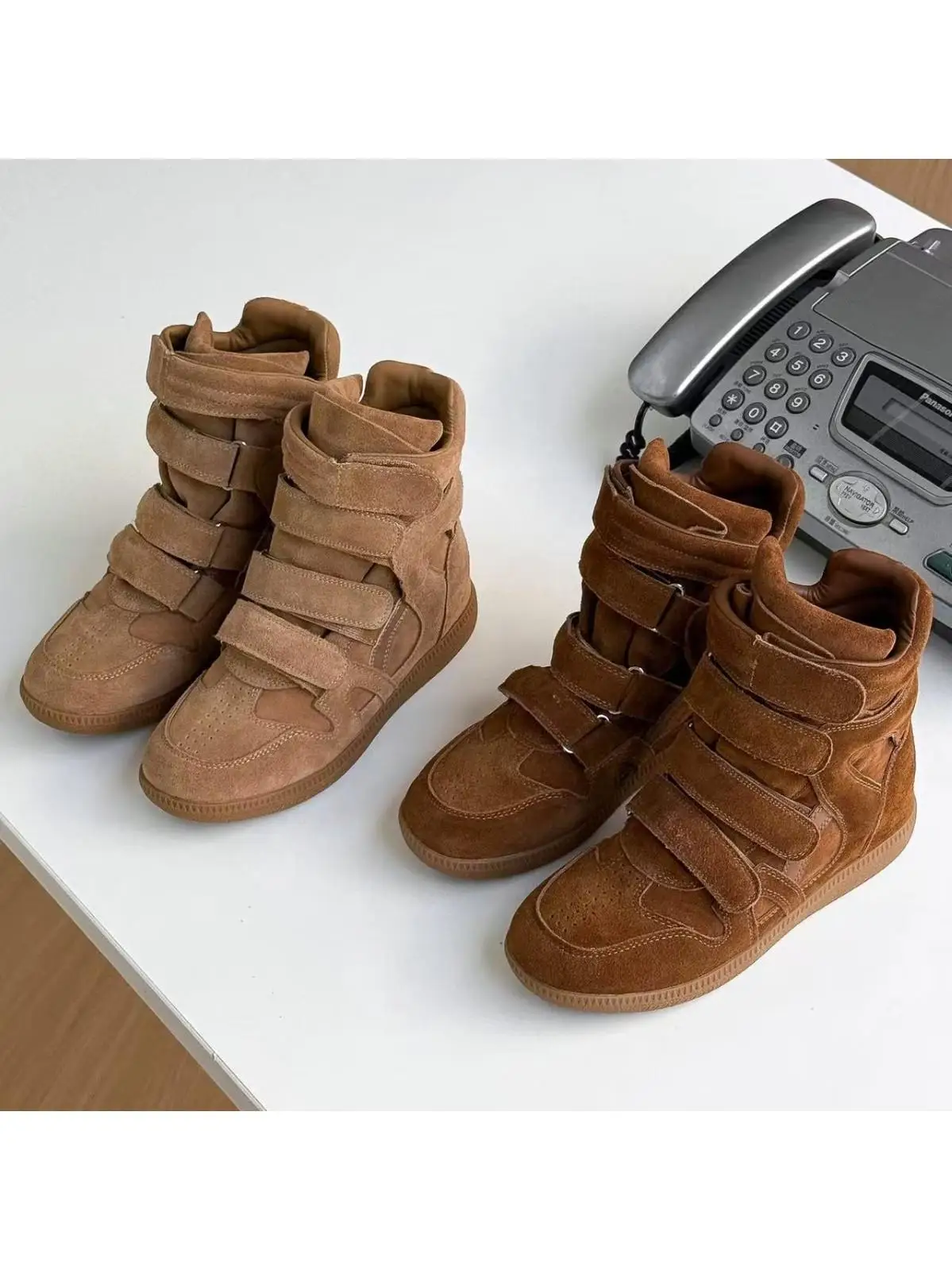 

Leather High Top oes Women's 2025 Autumn Versatile Small Size Thi Bot Heightening Brown Casual Sports Board oes