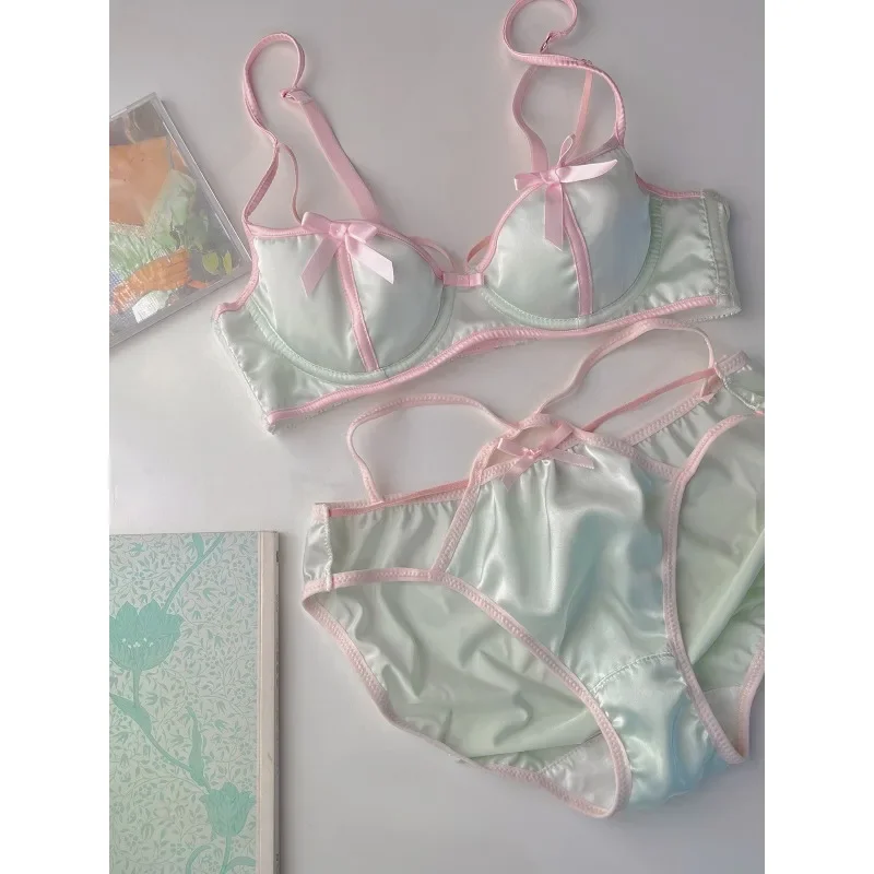 Kawaii عيد الميلاد مثير الصدرية مجموعة-الساتان مكافحة تبلد Bralette قابل للتعديل القوس لطيف خمر الملابس الداخلية هدية لها 2026 المحدودة BANERDANNI