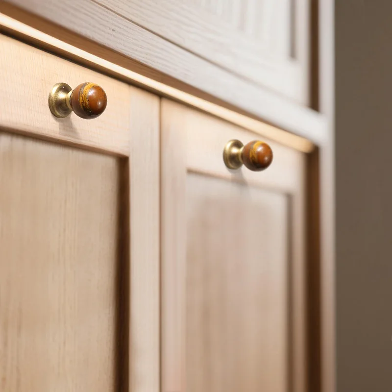 الفرنسية الخفيفة الفاخرة مقبض باب الخزانة باب خزانة الملابس درج القرون الوسطى نمط الجوز الكرة الجديدة الصينية قلادة مقابض صغيرة #6