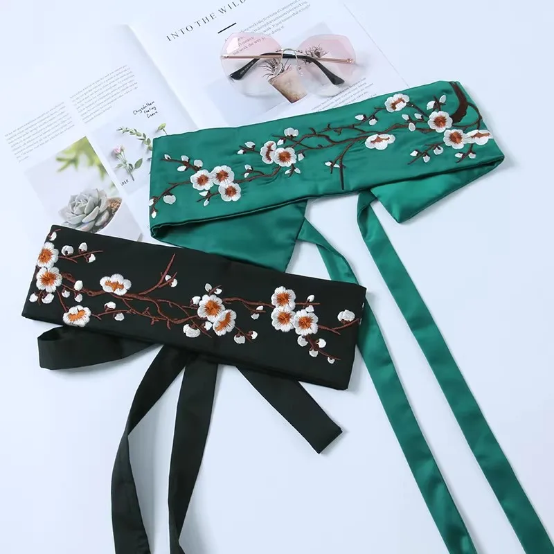 女性用刺繍入りガードルワイドファッションベルト古代エスニックスタイルグリーンスカートストラップ付きオールマッチ装飾アクセサリー