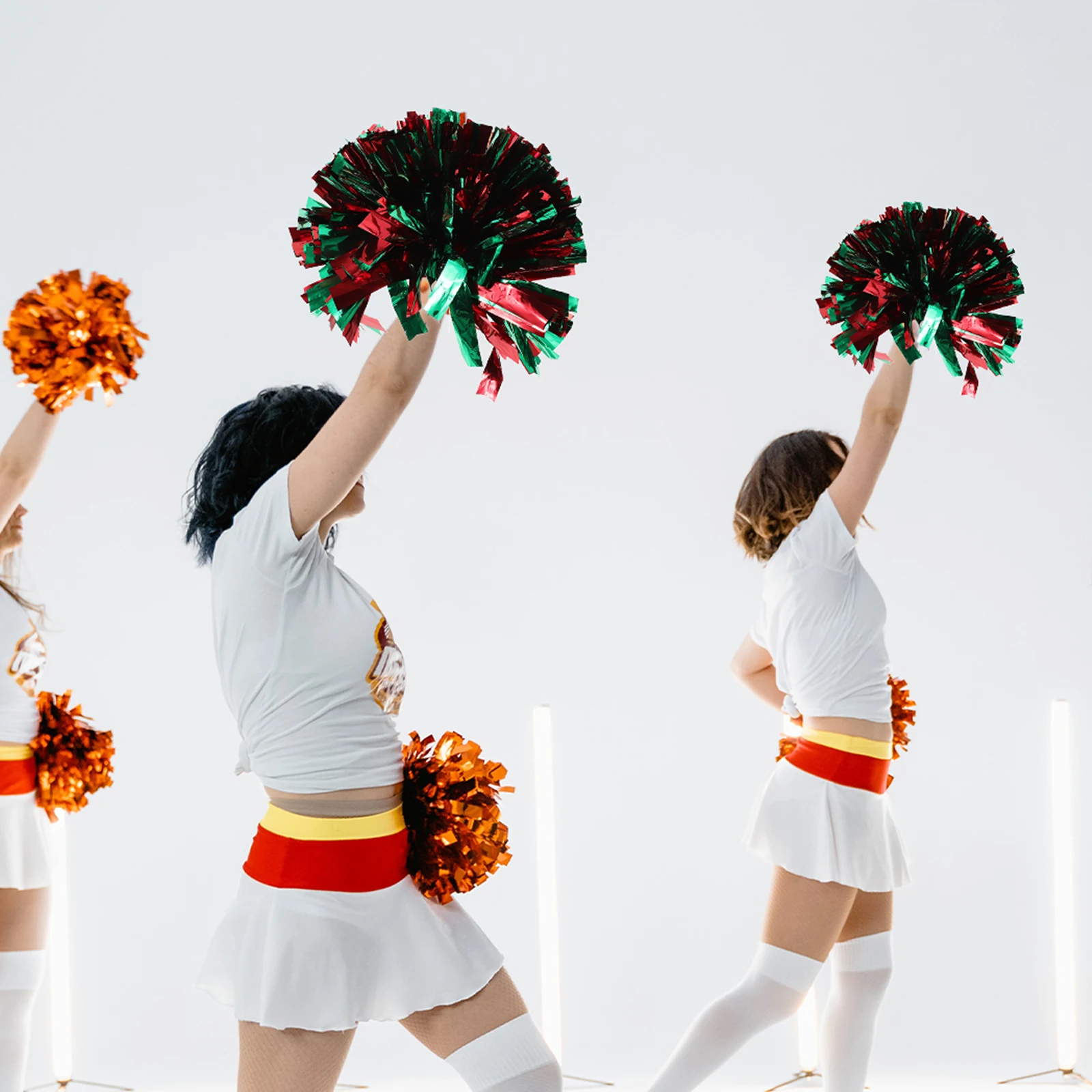 

6Pcs Cheerleading Pom Poms Delicate Reusable Hand Flowers for Dancing Sports Competition Party Fundraiser Youth Team Spirit